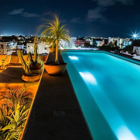 La Galeria By Bunik Hotel Плая дел Кармен Екстериор снимка