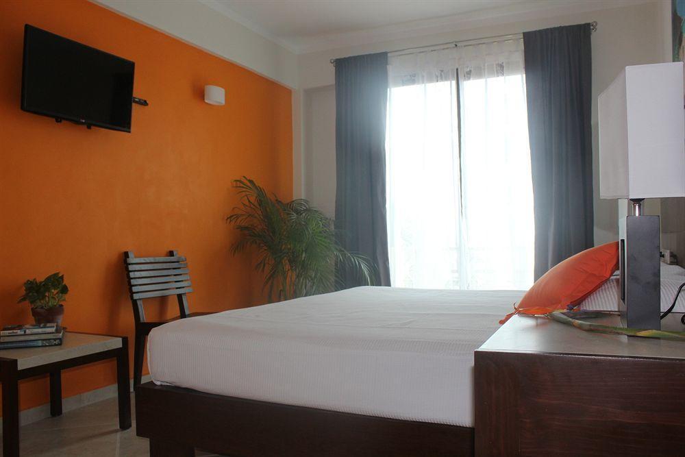 La Galeria By Bunik Hotel Плая дел Кармен Екстериор снимка