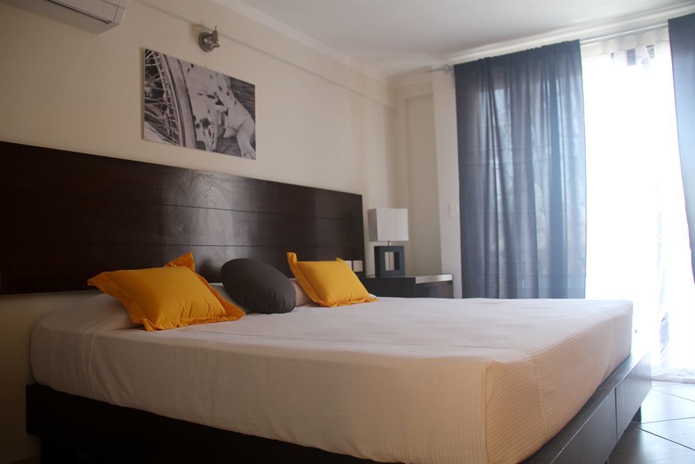 La Galeria By Bunik Hotel Плая дел Кармен Екстериор снимка