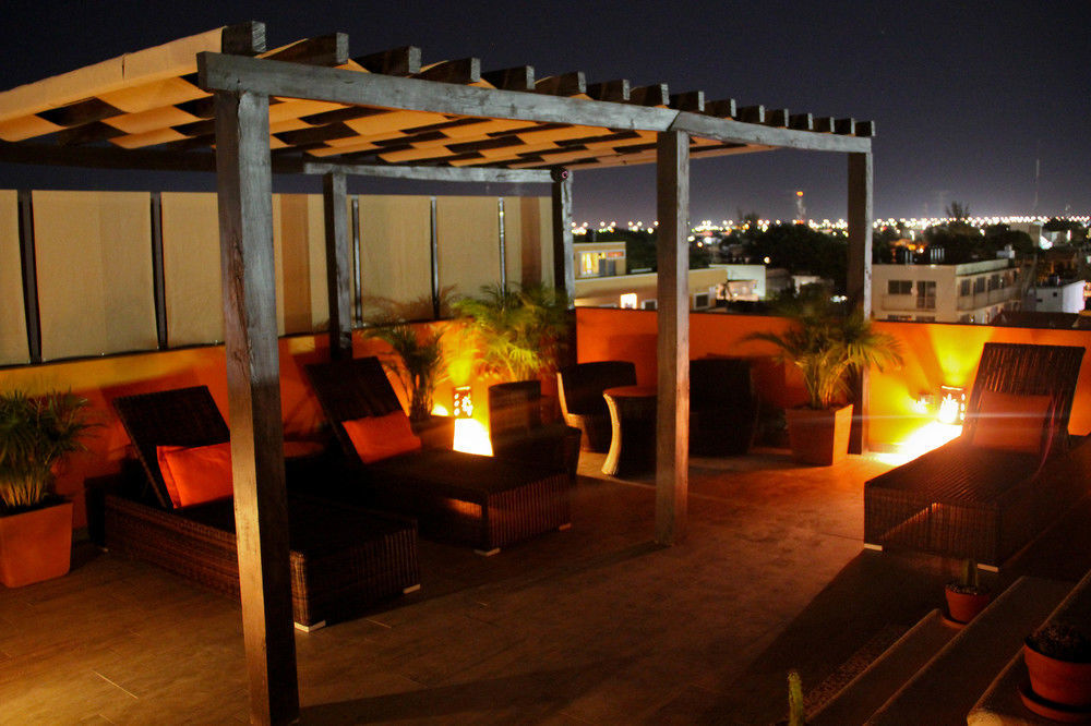 La Galeria By Bunik Hotel Плая дел Кармен Екстериор снимка
