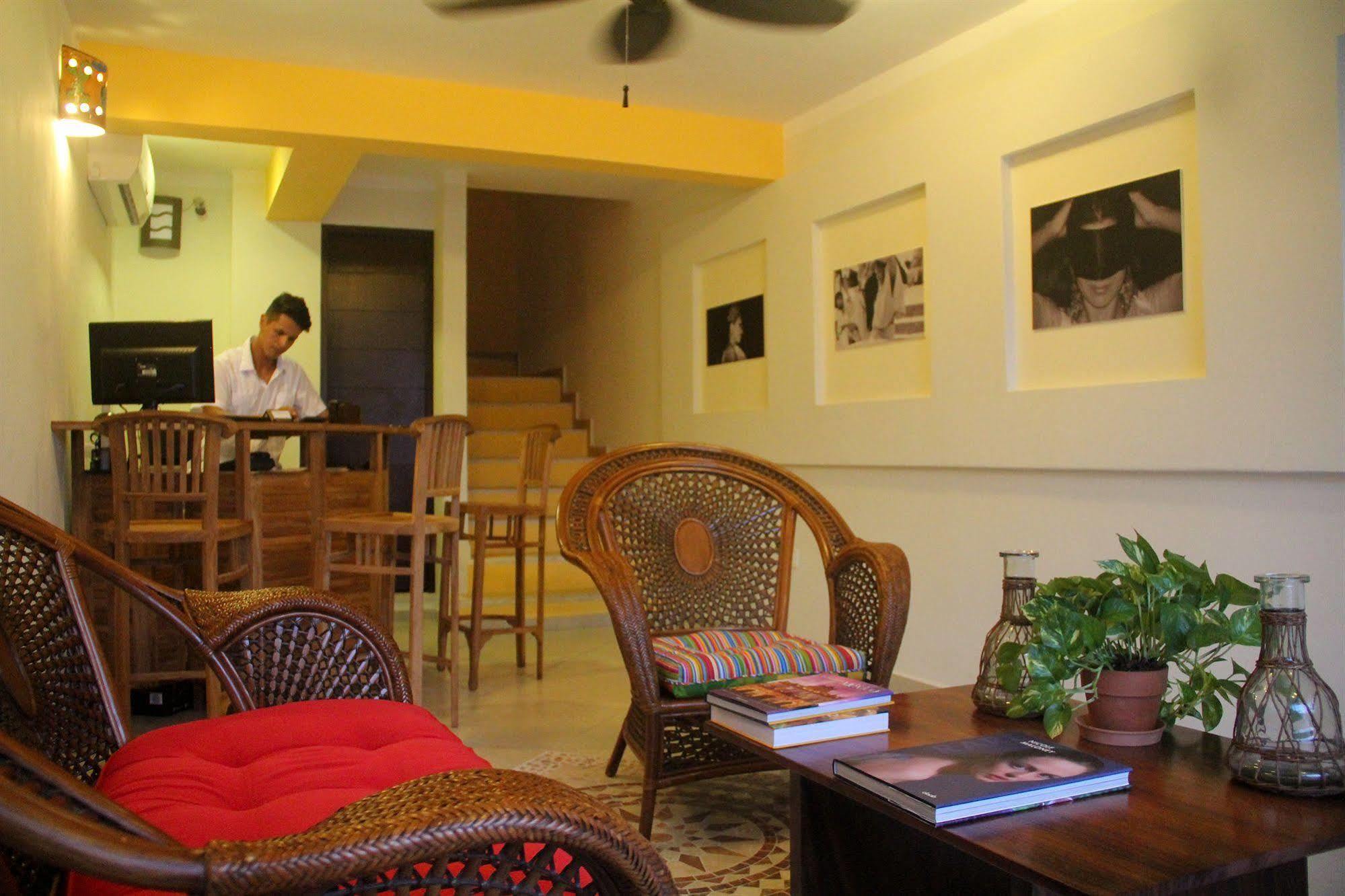 La Galeria By Bunik Hotel Плая дел Кармен Екстериор снимка