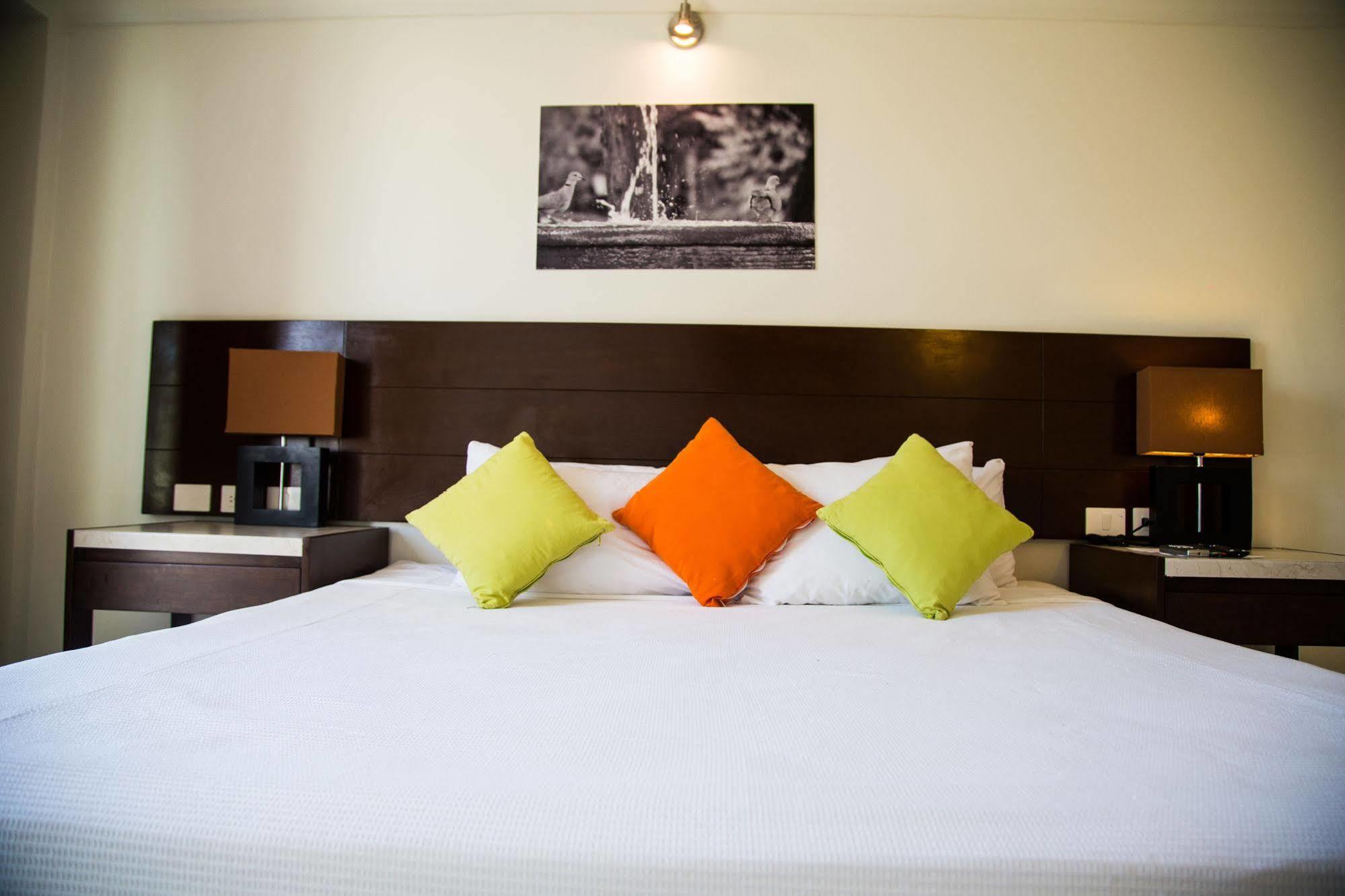La Galeria By Bunik Hotel Плая дел Кармен Екстериор снимка