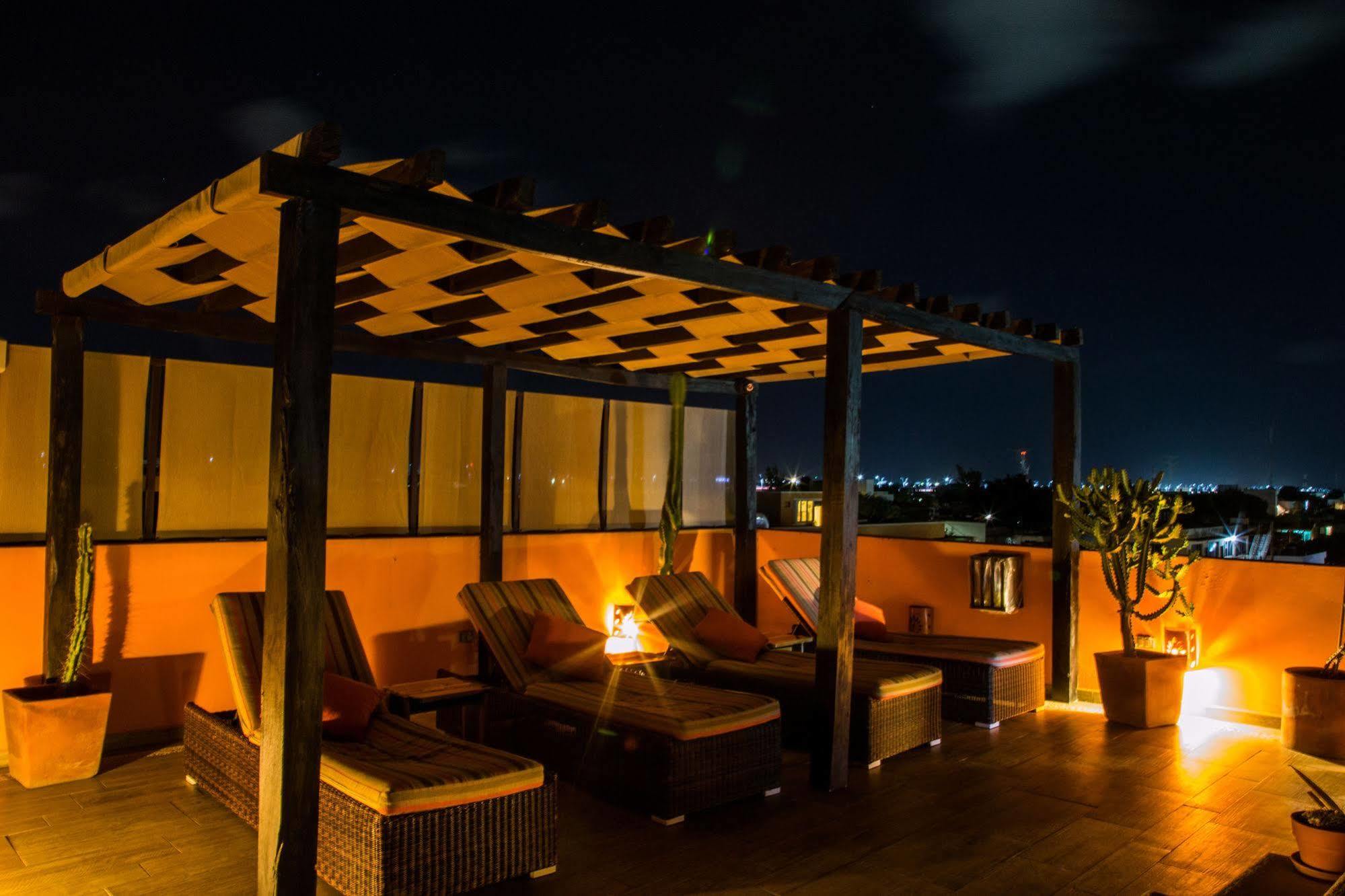 La Galeria By Bunik Hotel Плая дел Кармен Екстериор снимка